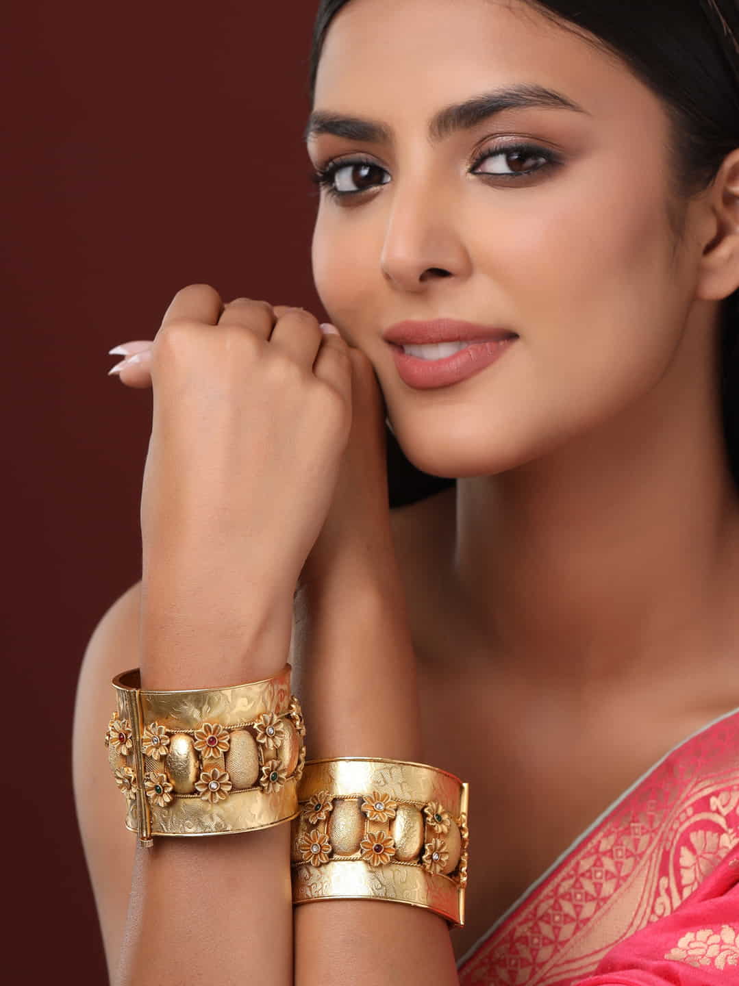 Antique gold deals bangles set