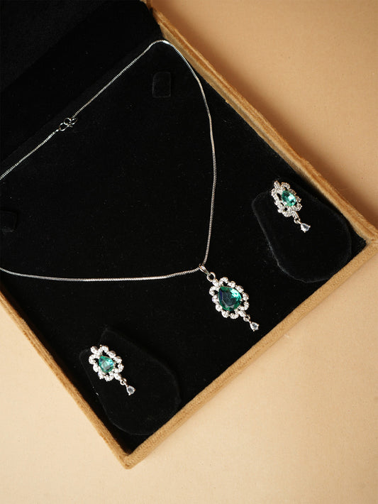 Elegant Emerald Green Necklace and Earring Set with Zircon Accents