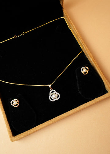 Pearl Heart Pendant Necklace & Earring Set