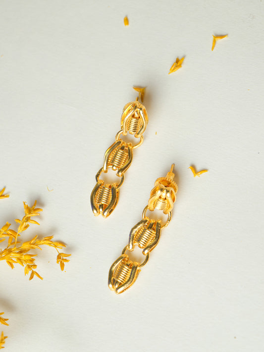 Elegant Gold-Toned Linked Chain Drop Earrings