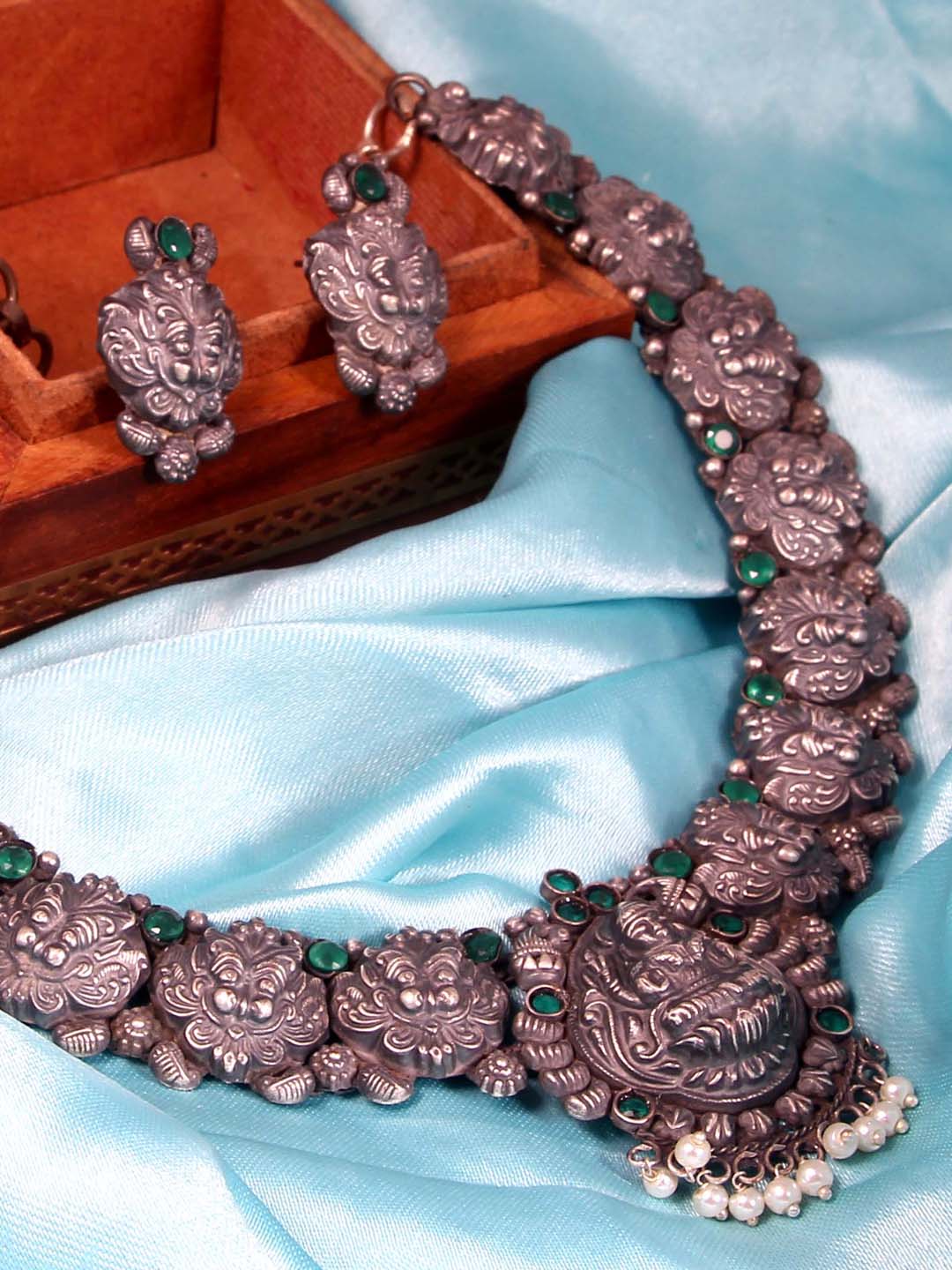 Oxidised Stone Studded Necklace Set