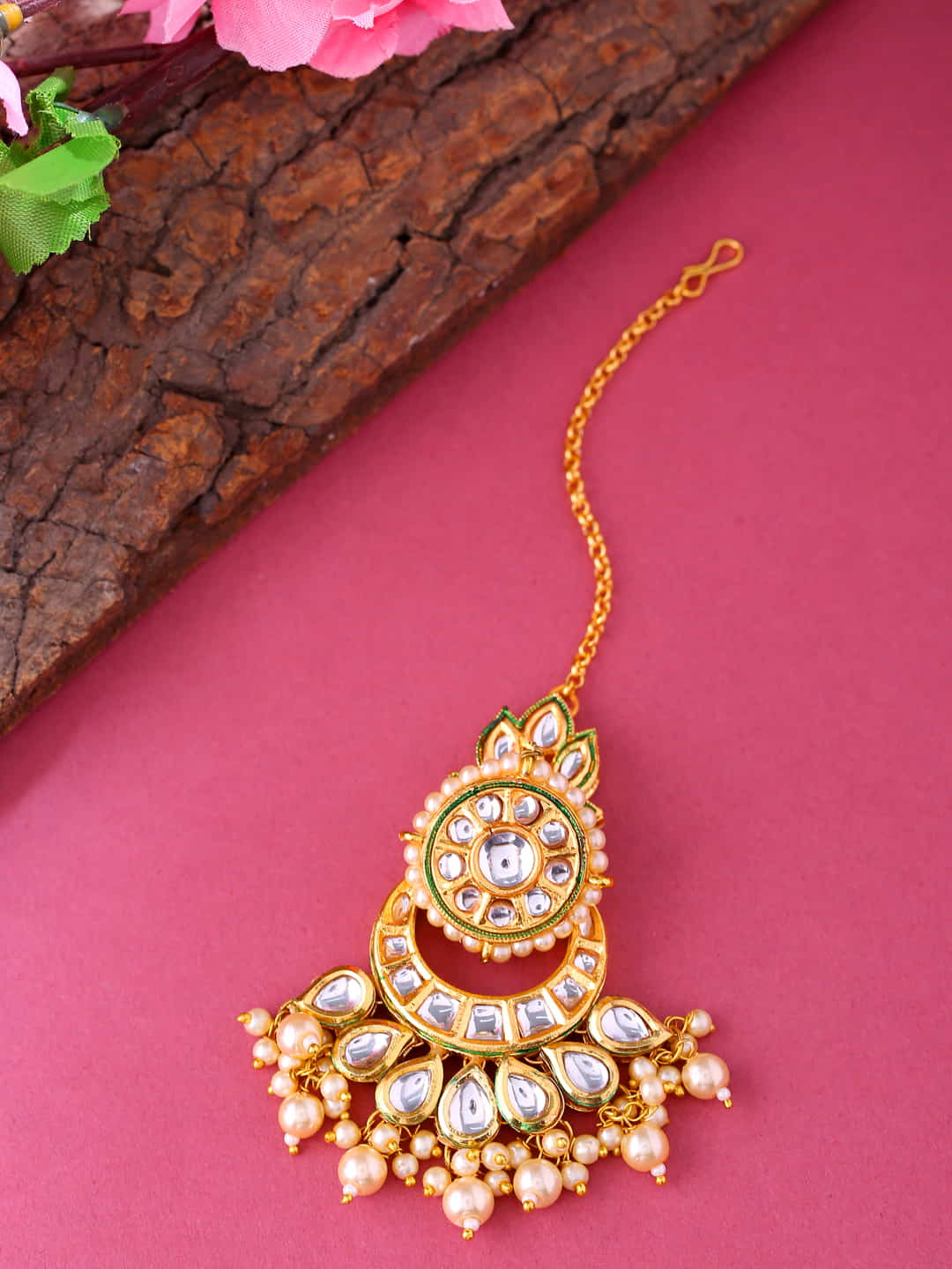 gold-plated-moon-shape-kundan-maang-tikka-viraasi