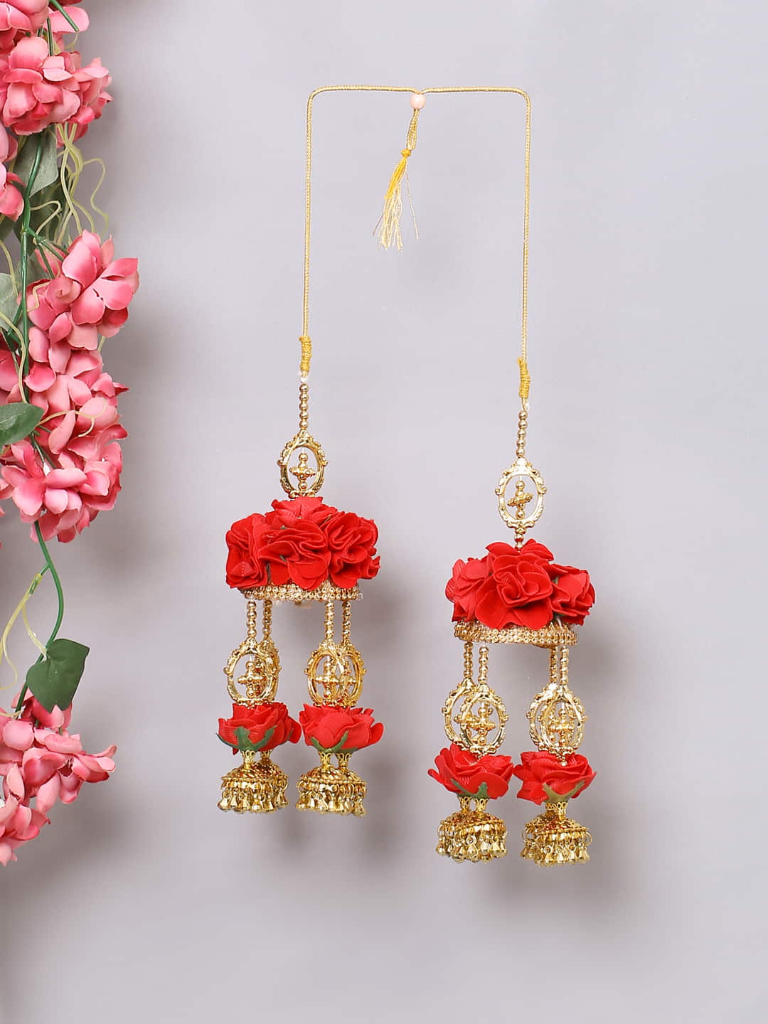 gold-plated-handcrafted-bridal-kaleera-set-with-red-flowers-viraasi